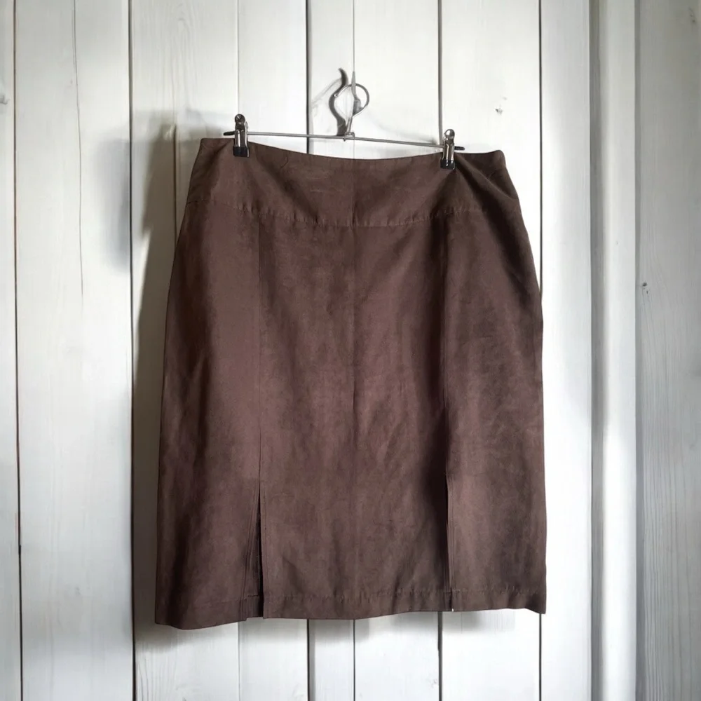 NWOT Nina Leonard Women’s Size 16 Chic Brown Skirt - Picture 4 of 12